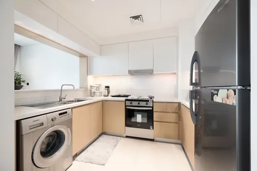 2 Bedrooms Apartment in Creek Rise Tower 1
