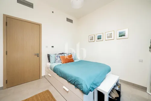 2 Bedrooms Apartment in Creek Rise Tower 1