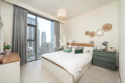 2 Bedrooms Apartment in Creek Rise Tower 1