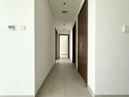 2 Bedrooms Apartment in Creek Rise Tower 1