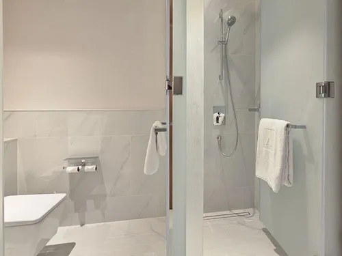 3 Bedrooms Apartment in Address Harbour Point Tower 1