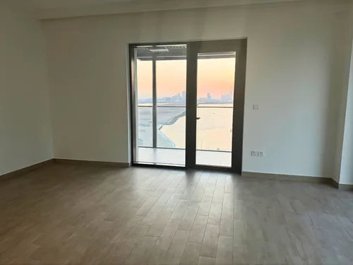 3 Bedrooms Apartment in Breeze Building 3