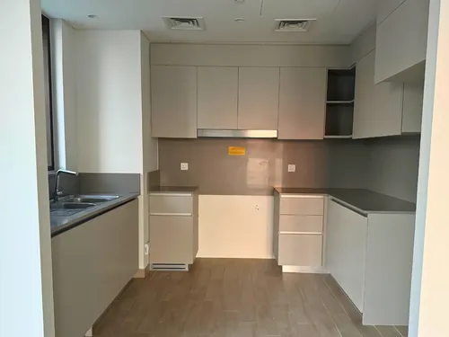 3 Bedrooms Apartment in Breeze Building 3