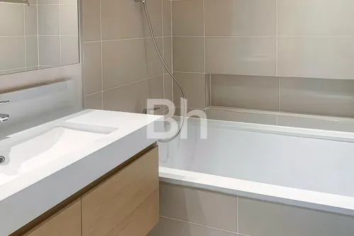 1 Bedroom Apartment in Harbour Gate Tower 2