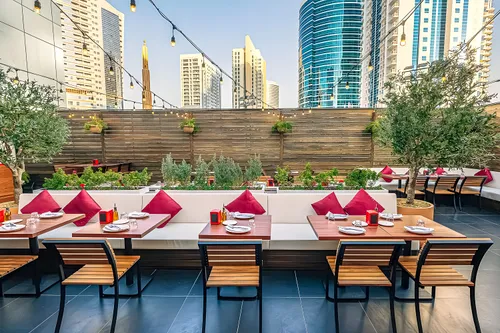  Hotel Apartment in Sky Central Hotel