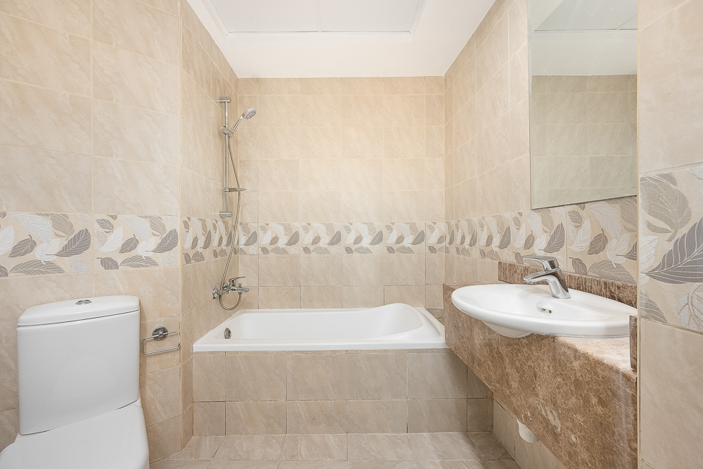 3 Bedrooms Apartment in Al Fahad Tower 2