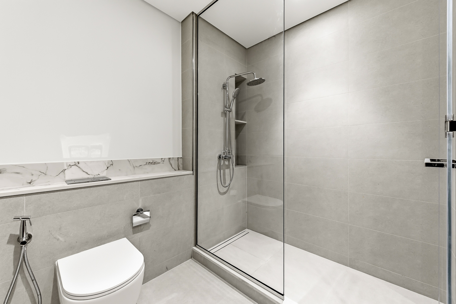 2 Bedrooms Apartment in Beach Mansion Tower 1