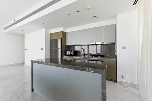 2 Bedrooms Apartment in Beach Isle Tower 1