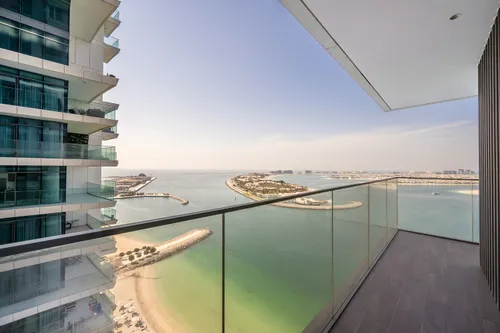 2 Bedrooms Apartment in Beach Isle Tower 1