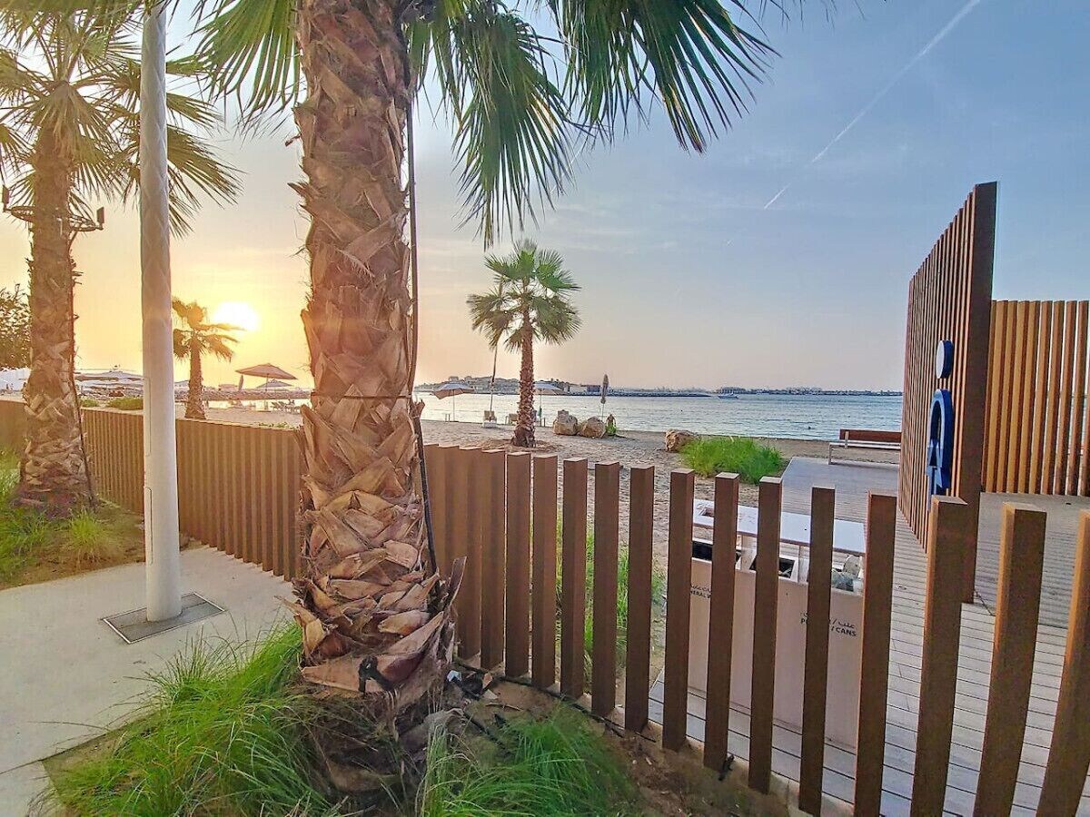 1 Bedroom Apartment in Beach Isle Tower 1