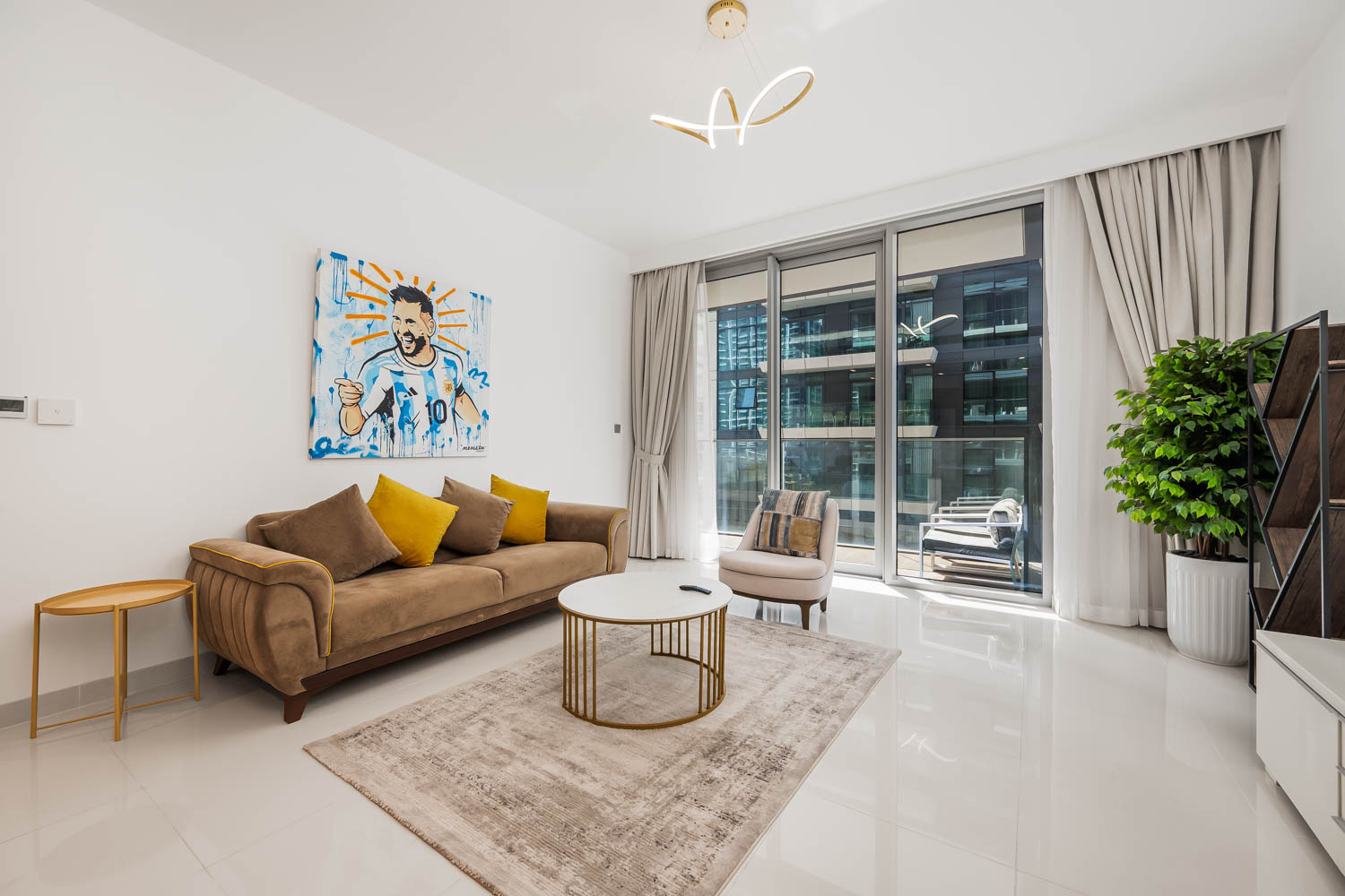 1 Bedroom Apartment in Beach Isle Tower 1