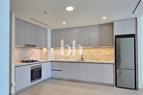 Partial sea View | Middle Floor | Unfurnished