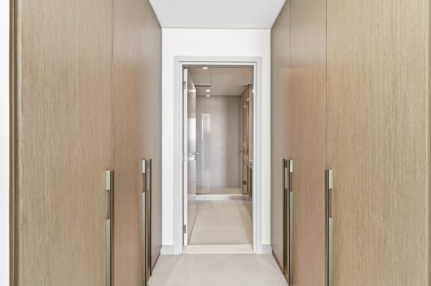 2 Bedrooms Apartment in Beach Mansion Tower 1