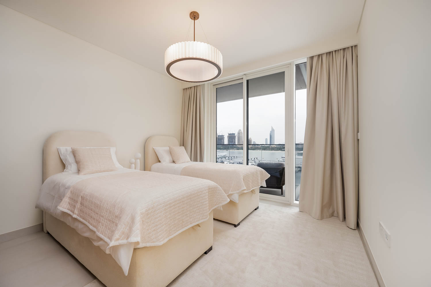 2 Bedrooms Apartment in Beach Mansion Tower 1