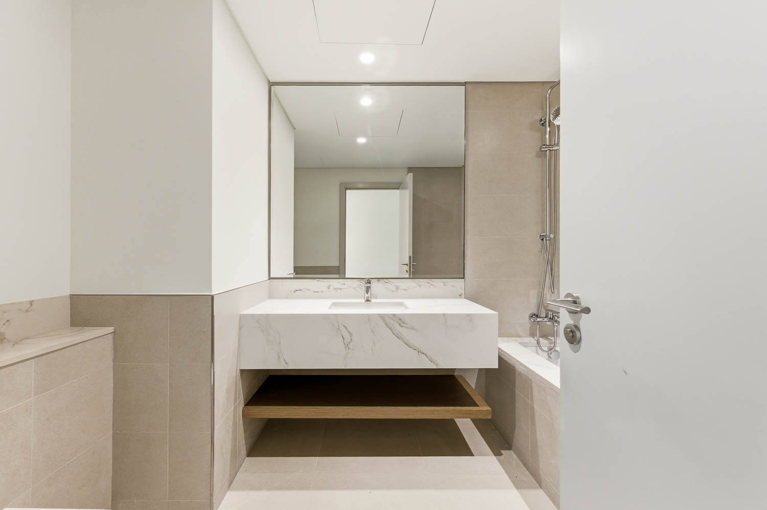 1 Bedroom Apartment in Beach Mansion Tower 1