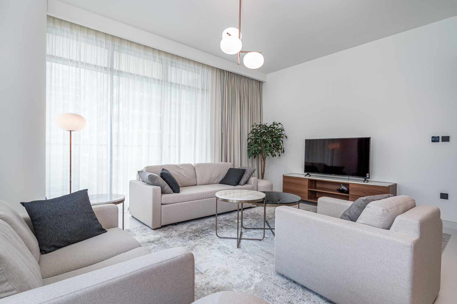 3 Bedrooms Apartment in Marina Vista Tower 1