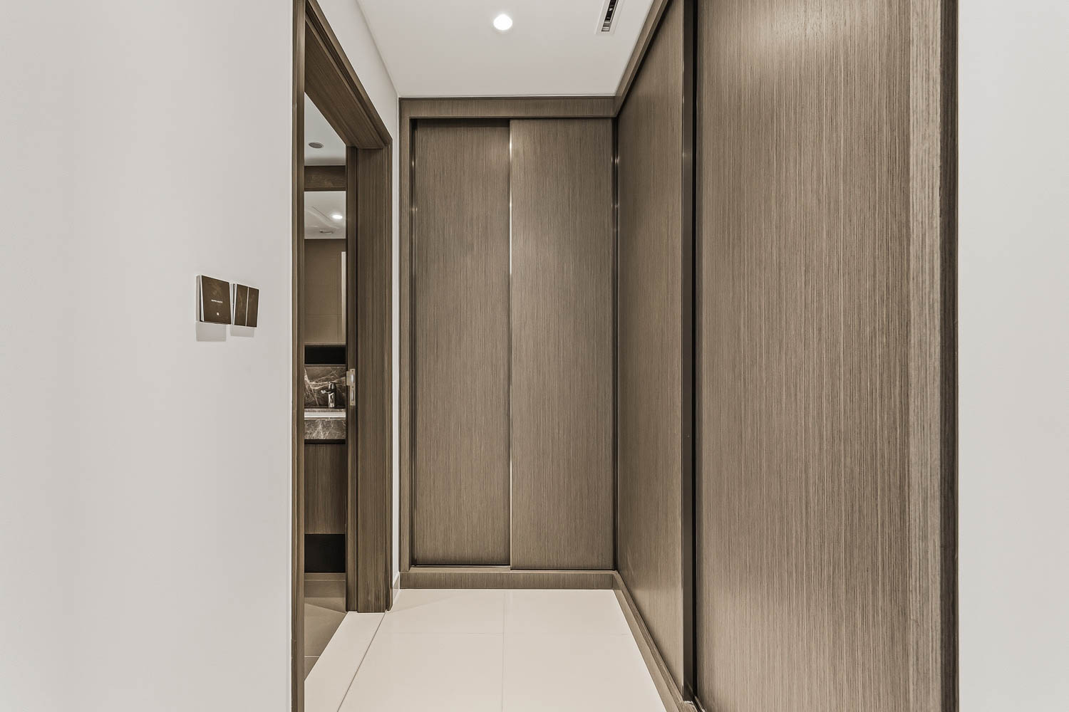 2 Bedrooms Apartment in Grand Bleu Tower 1