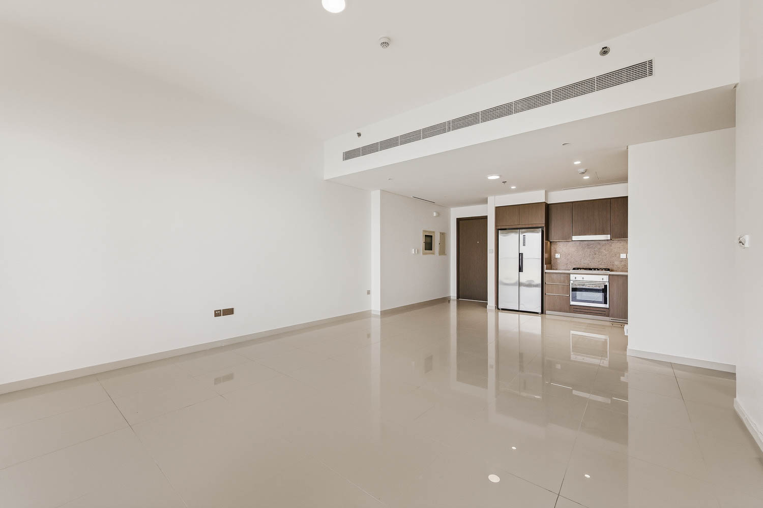 2 Bedrooms Apartment in Grand Bleu Tower 1