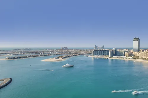 3 Bedrooms Apartment in Beach Vista