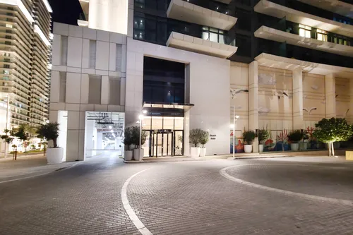 3 Bedrooms Apartment in Beach Vista