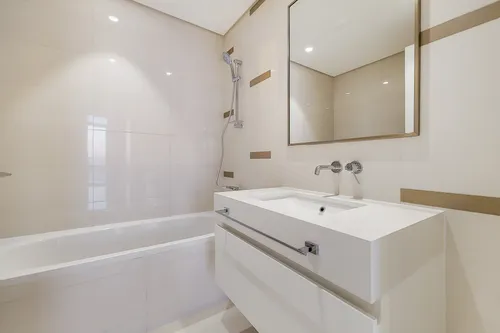 3 Bedrooms Apartment in Beach Vista