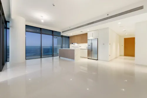 3 Bedrooms Apartment in Beach Vista