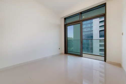 3 Bedrooms Apartment in Beach Vista