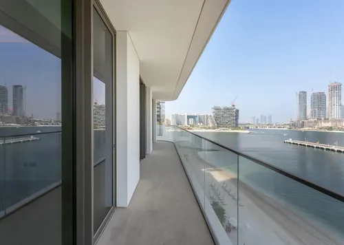 3 Bedrooms Apartment in Palace Beach Residence Tower 1