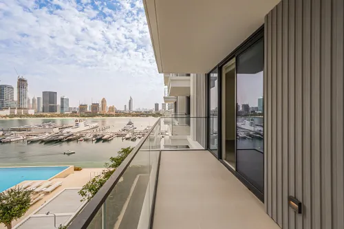 2 Bedrooms Apartment in Beach Mansion Tower 1
