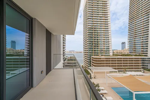 2 Bedrooms Apartment in Beach Mansion Tower 1