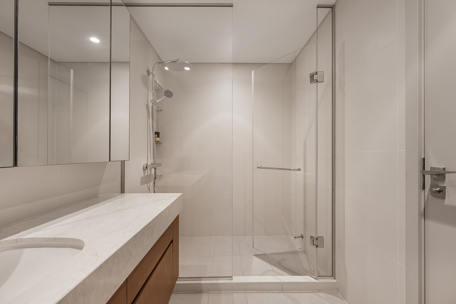 1 Bedroom Apartment in Beach Isle Tower 1