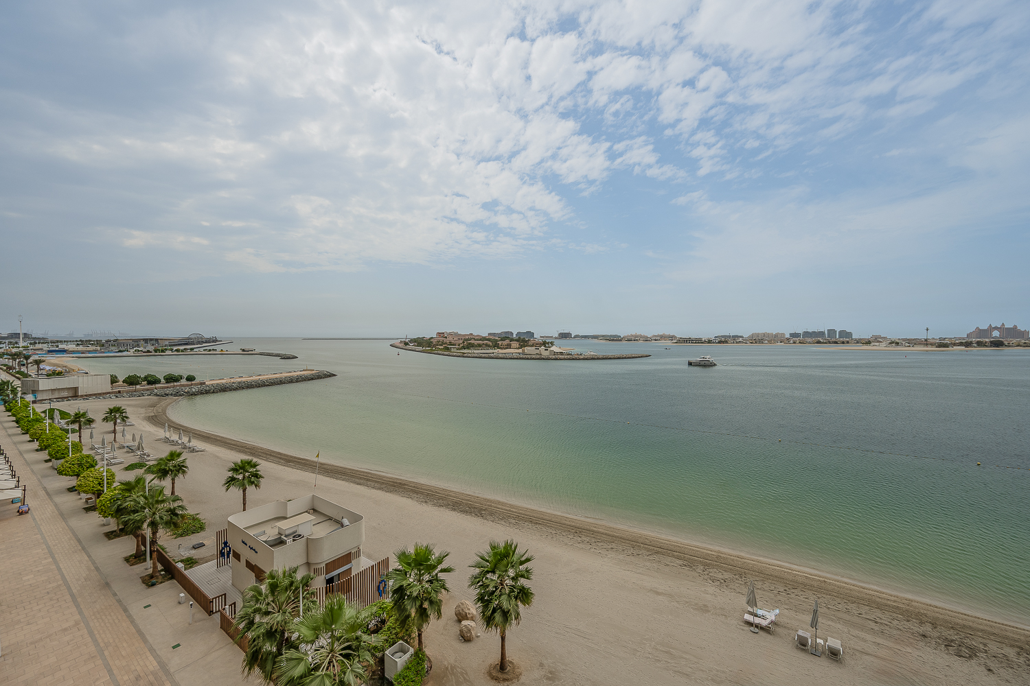 1 Bedroom Apartment in Beach Isle Tower 1