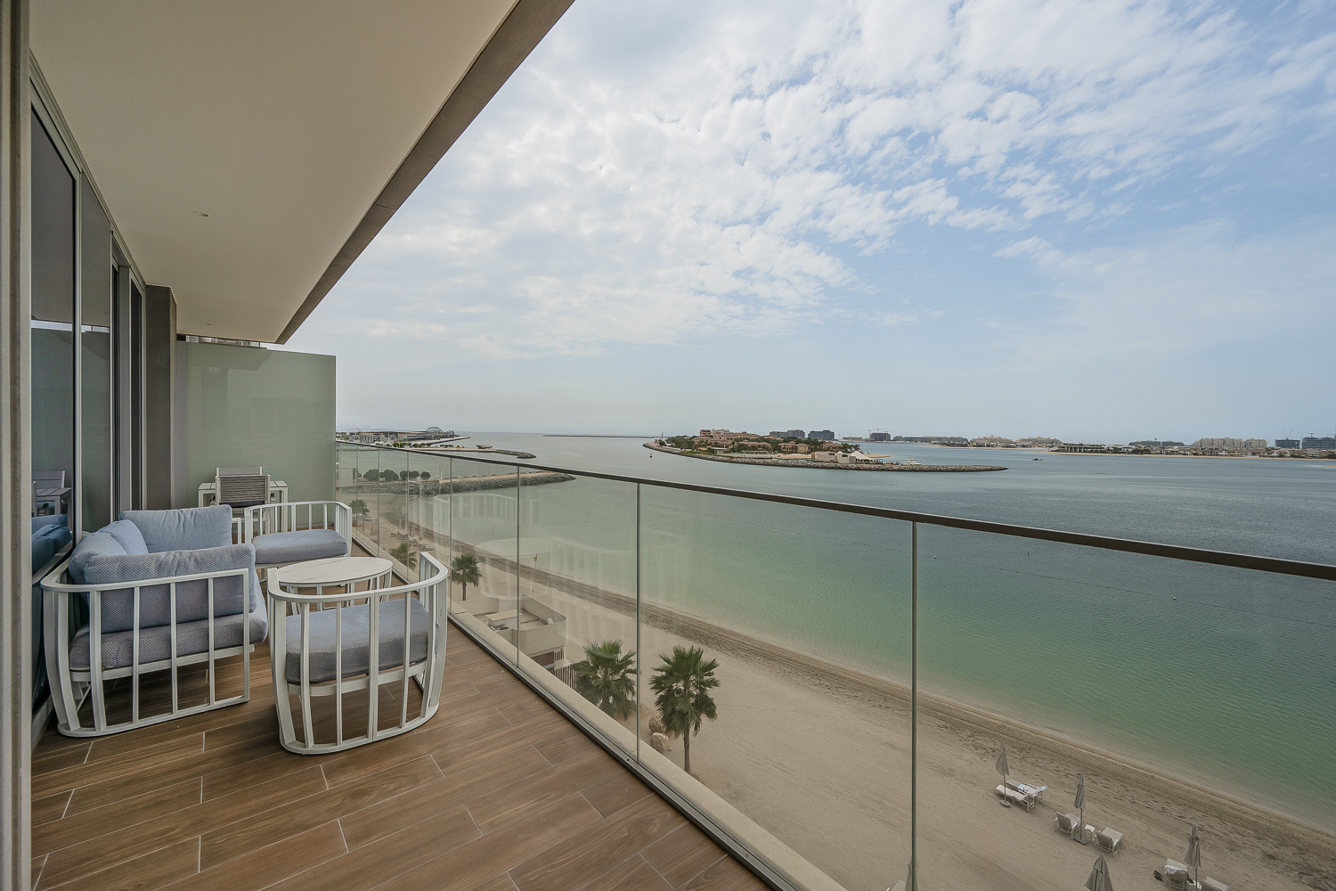 1 Bedroom Apartment in Beach Isle Tower 1