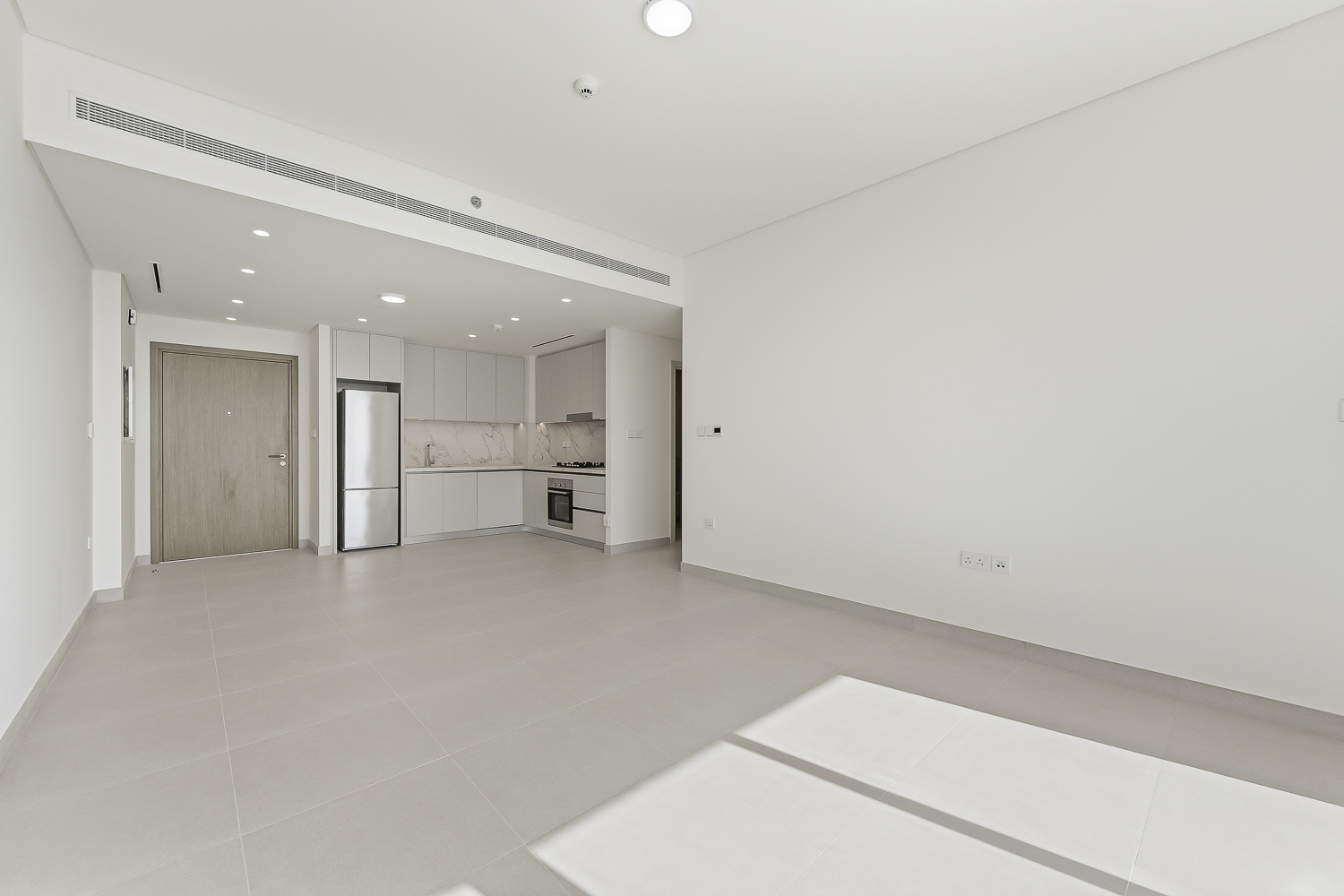 2 Bedrooms Apartment in Beach Mansion Tower 1