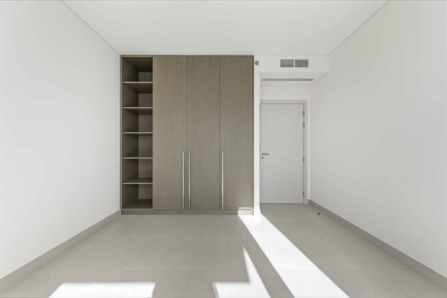 2 Bedrooms Apartment in Beach Mansion Tower 1