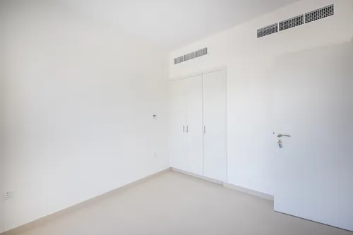 3 Bedrooms Townhouse in Sama Townhouses