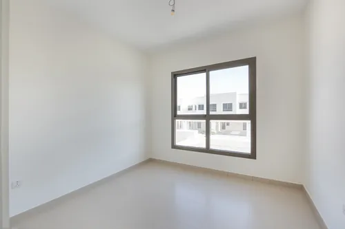 3 Bedrooms Townhouse in Sama Townhouses