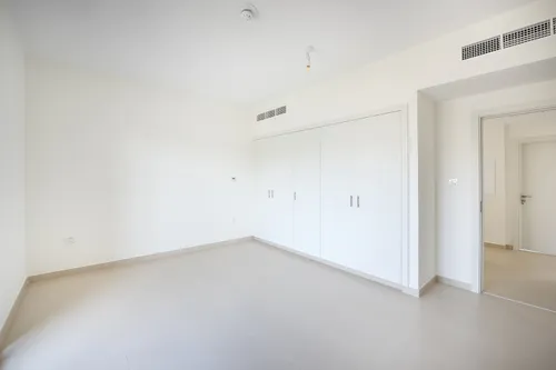 3 Bedrooms Townhouse in Sama Townhouses