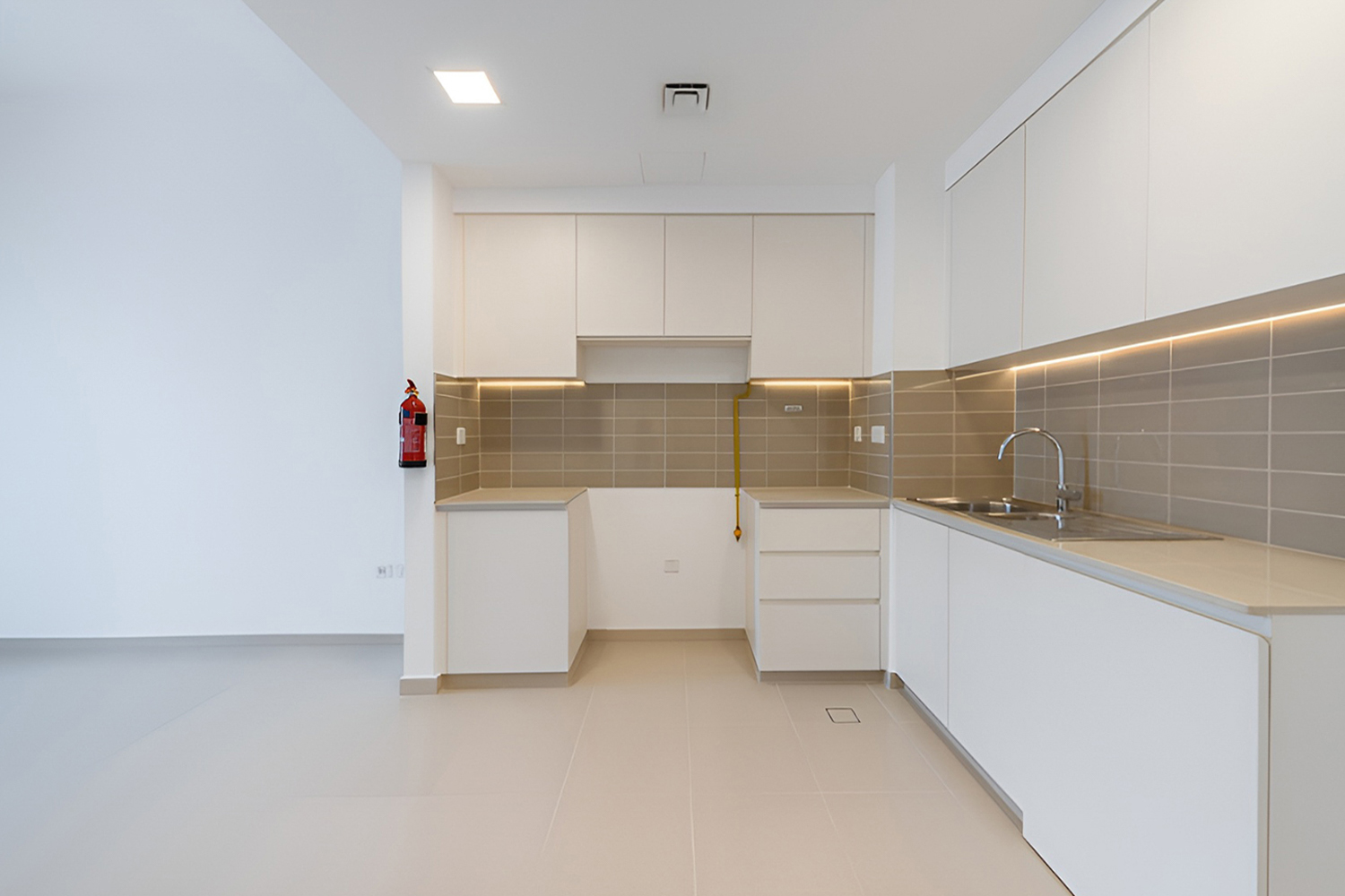 2 Bedrooms Apartment in Hayat Boulevard-2A