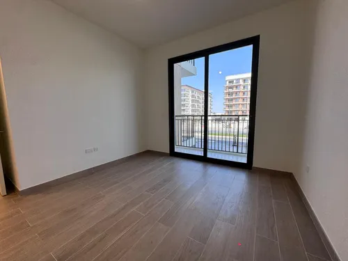 2 Bedrooms Apartment in Holland Gardens