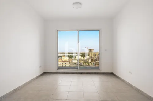 Vacant Now | Large Size | Exclusive | View Today!