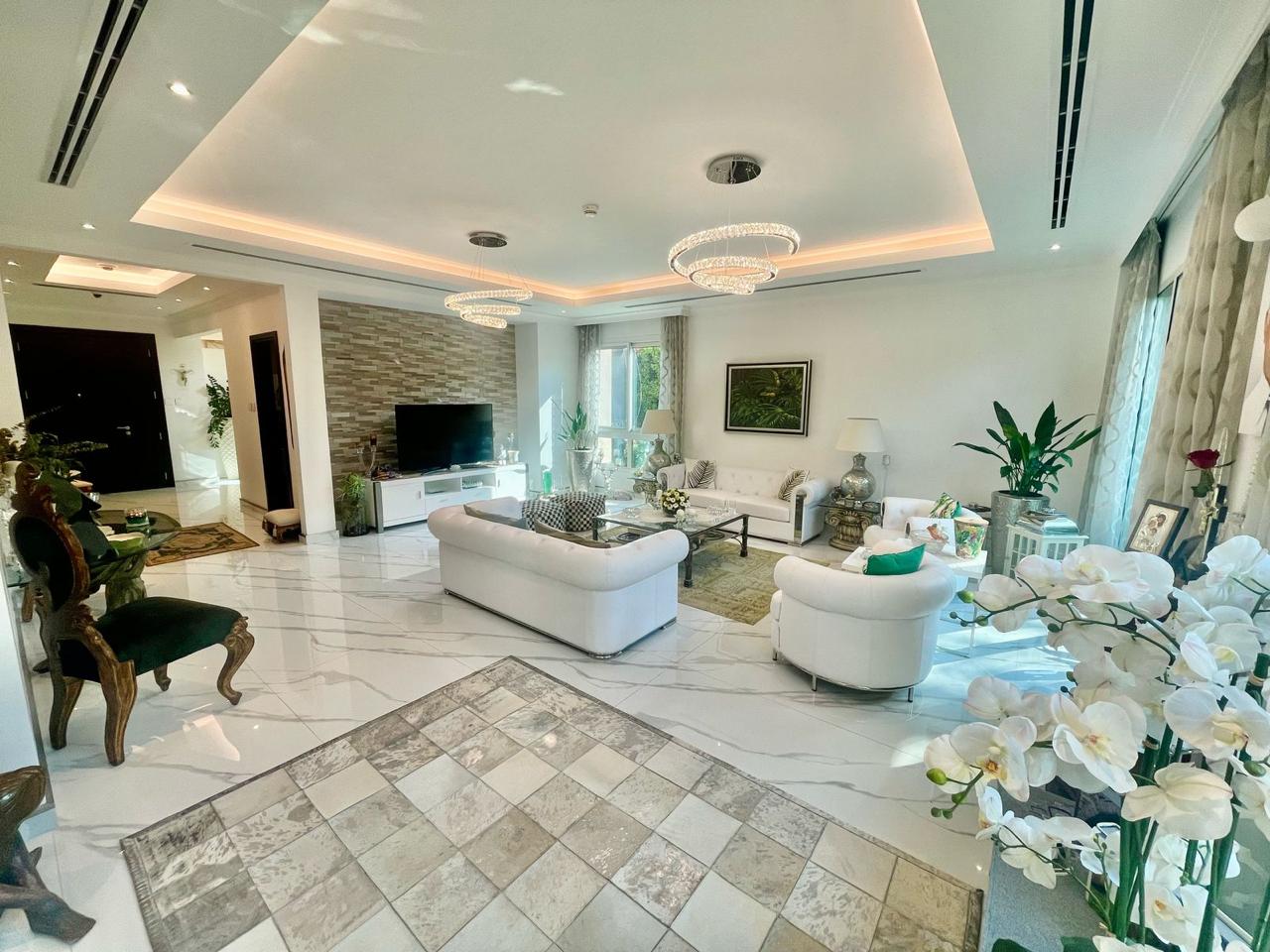 4 Bedrooms Villa in Villa Lantana 1