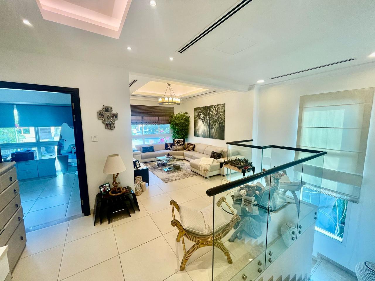 4 Bedrooms Villa in Villa Lantana 1