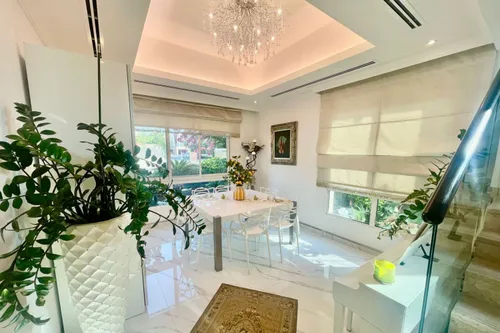 4 Bedrooms Villa in Villa Lantana 1