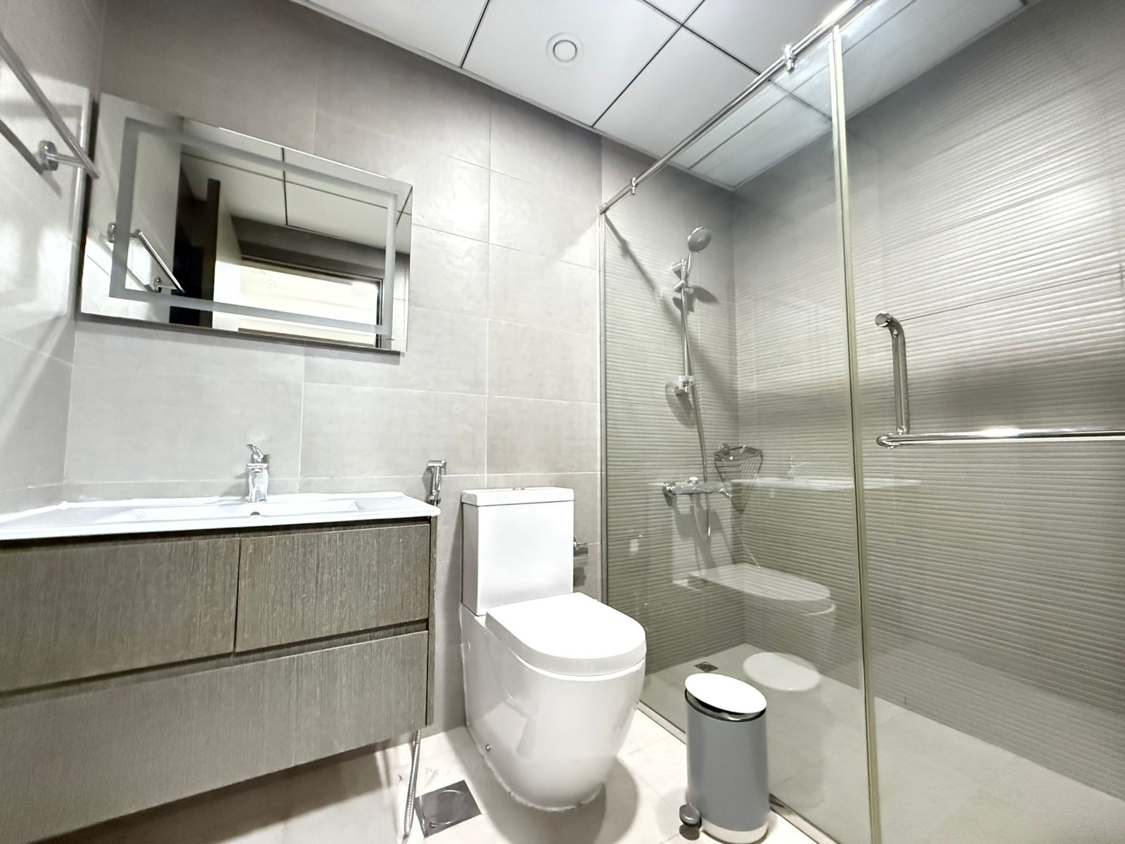  Apartment in Bella Rose