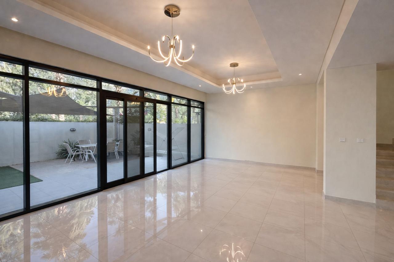 3 Bedrooms Villa in Topanga