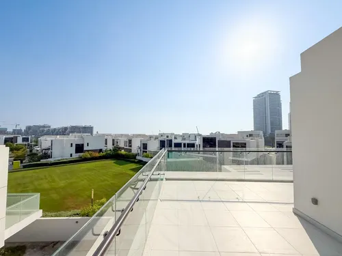 5 Bedrooms Villa in Belair Damac Hills - By Trump Estates