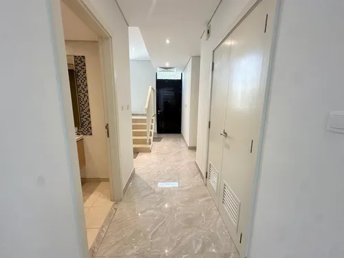 3 Bedrooms Townhouse in Topanga