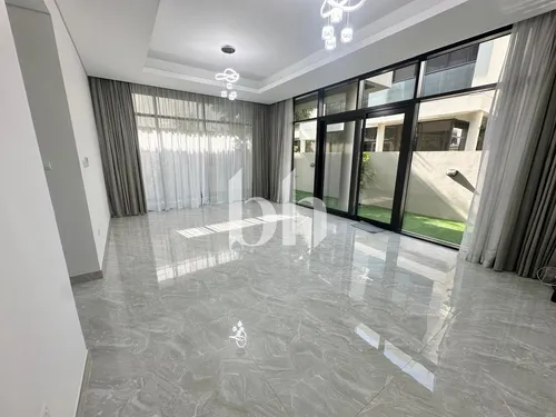 Vacant Now | Corner Unit | Maid Room | Spacious