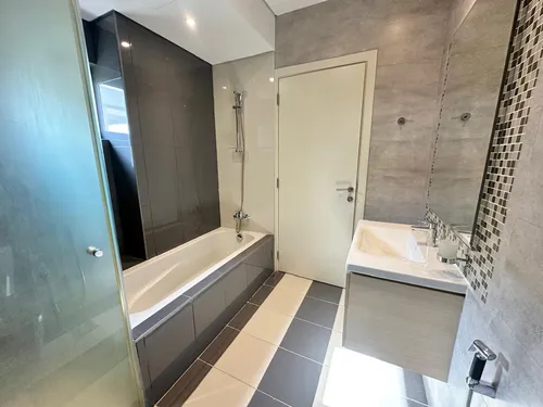 3 Bedrooms Townhouse in Topanga